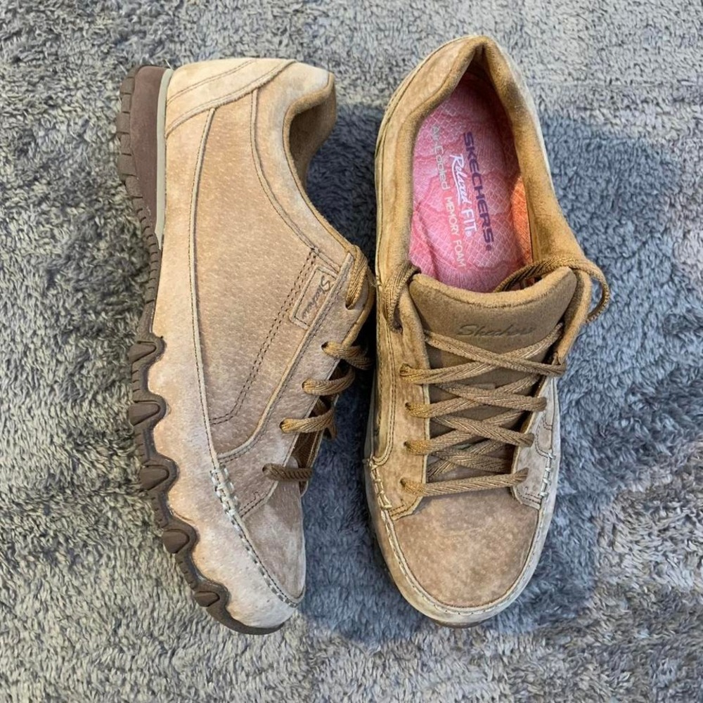 Women's tan brown Sketchers casual trainers with stitch detail